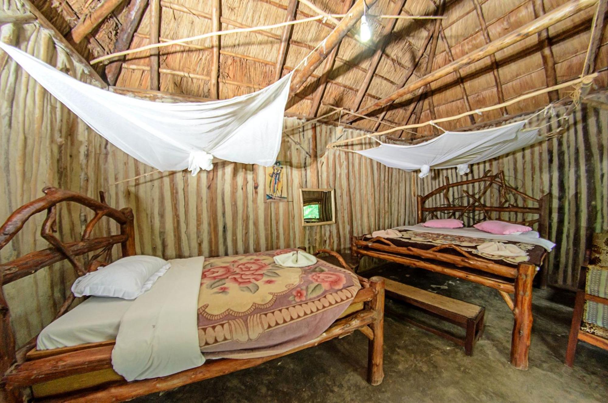 Dave The Cave Eco Lodge And Cultural Campsite Rubirizi Ngoại thất bức ảnh